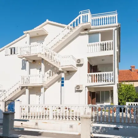 Gaestezimmer Fuer 2 Personen Ca 20 Qm In Stankovic Bei Orebic, Dalmatien Sueddalmatien Daire *